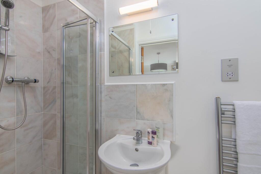 En-suite Bathroom