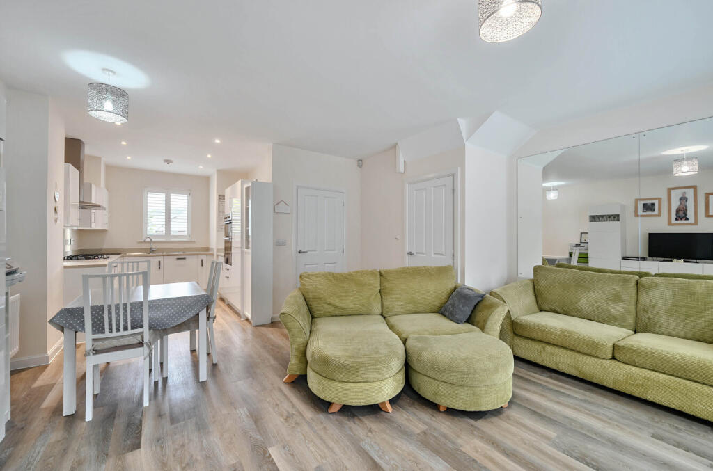 1303087-1-683ee86...