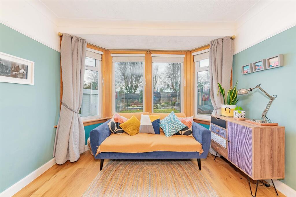 6 Clarence Road Dundee-18.JPG