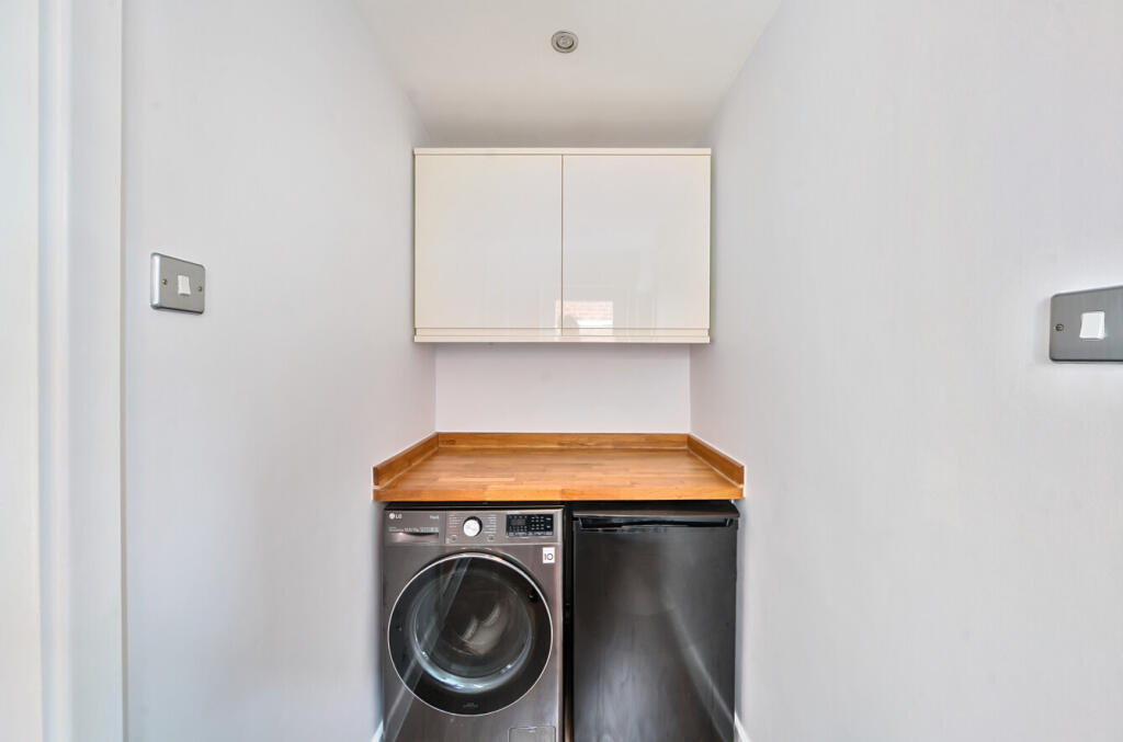 1341451-20-68a5b2...