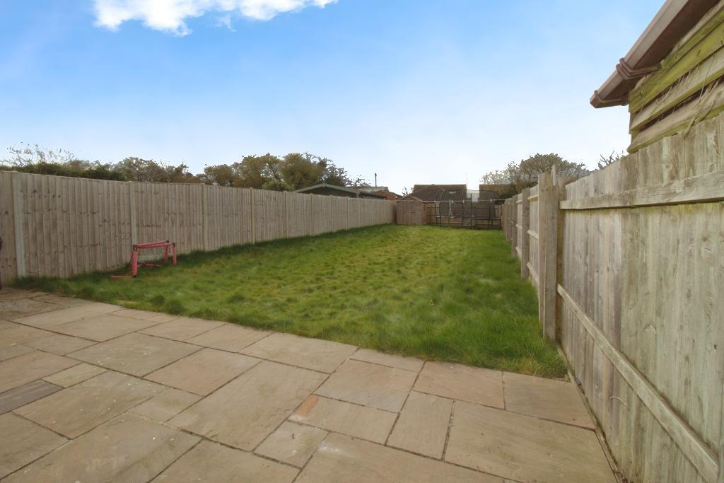 Large rear garden