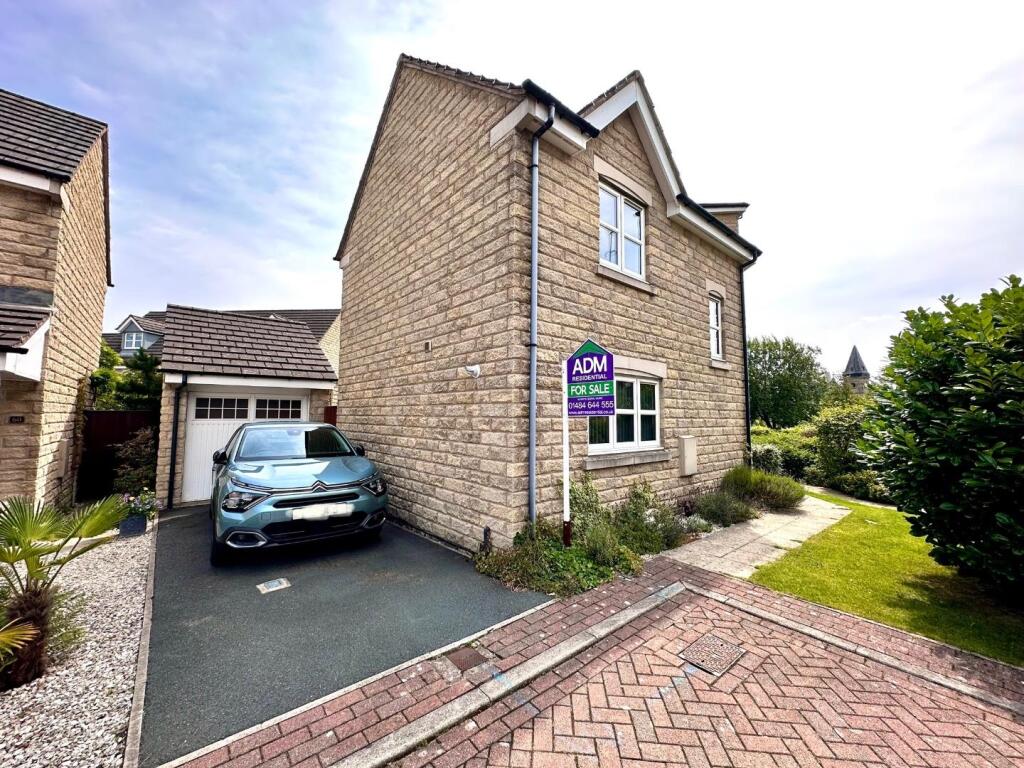 ADDITIONAL EXTERNAL PHOTOGRAPHS