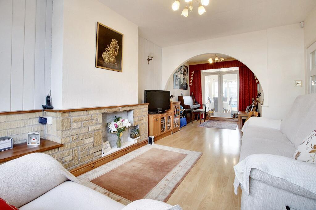 Extended Lounge
