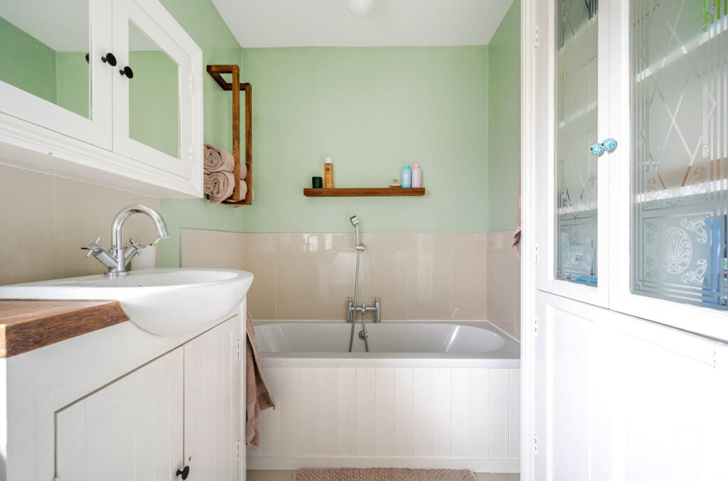 aedf0fa5-7620-4ba...