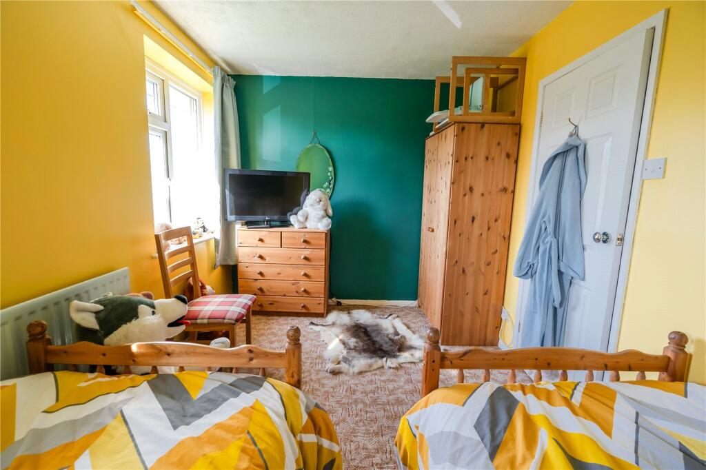 Bedroom 3 (2)