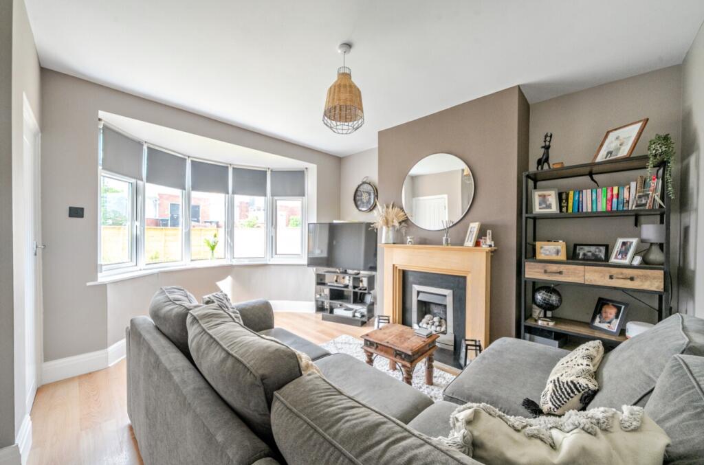 EweMove Harrogate Living Room3