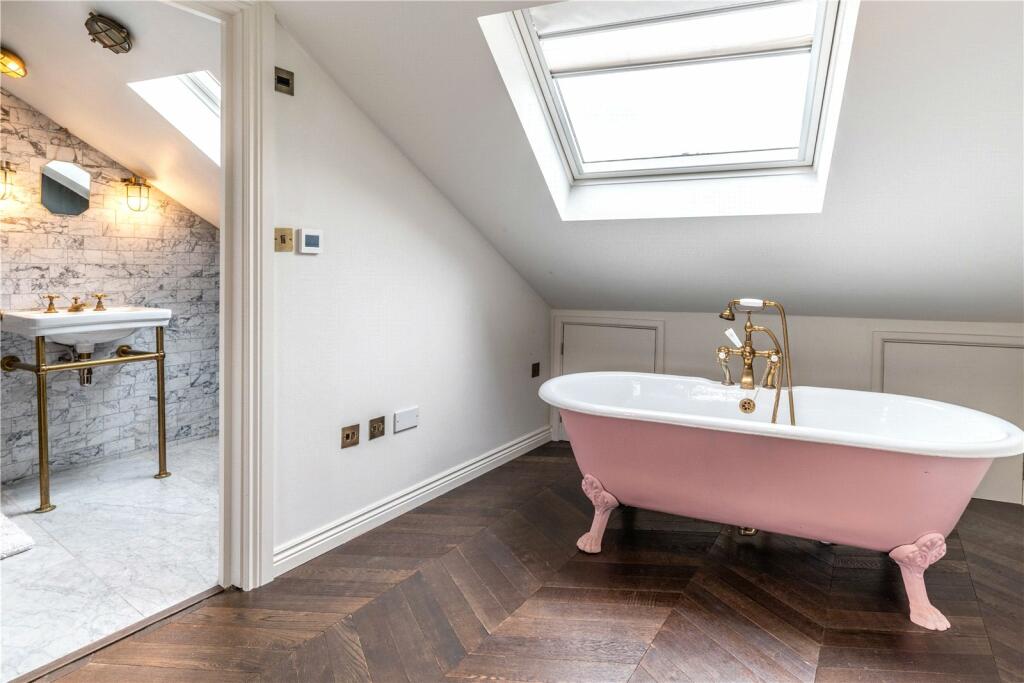 Ensuite