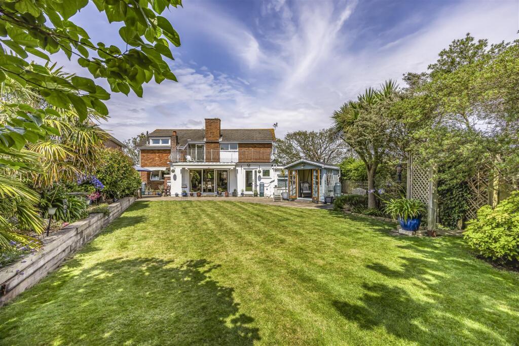 Bay House, Marine Walk, Hayling Island-PorticoMark
