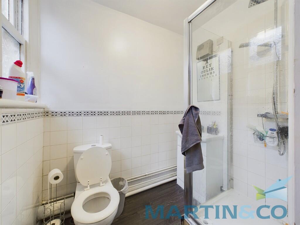 CAM01870G0-PR0156...