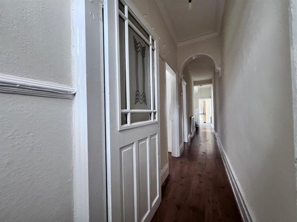 Entrance Hallway.jpg