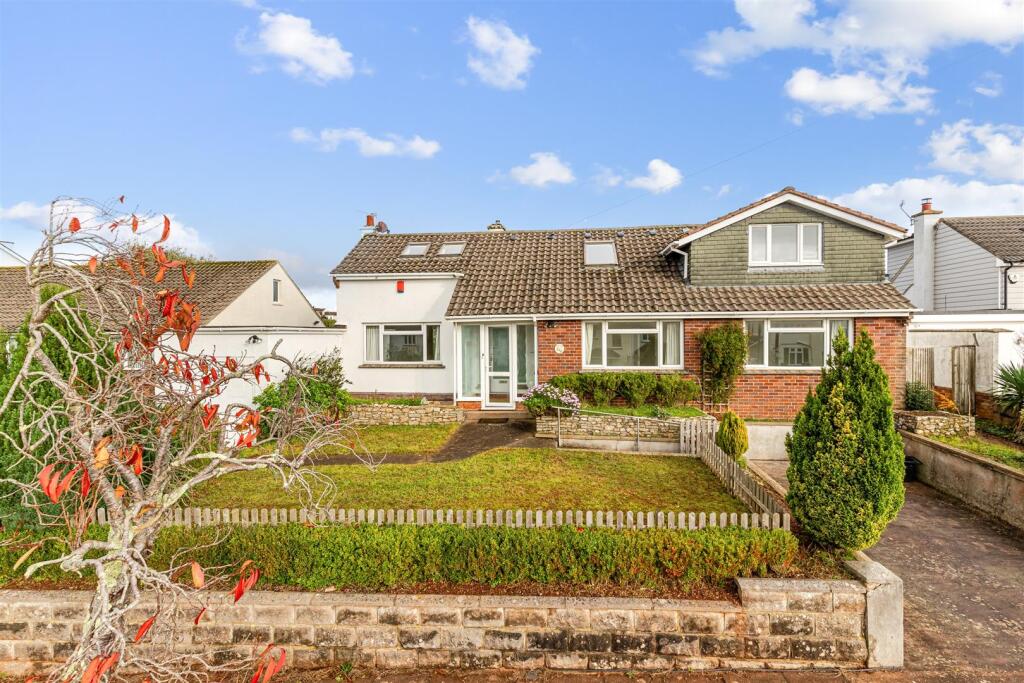 A01 - Red Tor, Seaway Lane Torquay - 251113.jpg