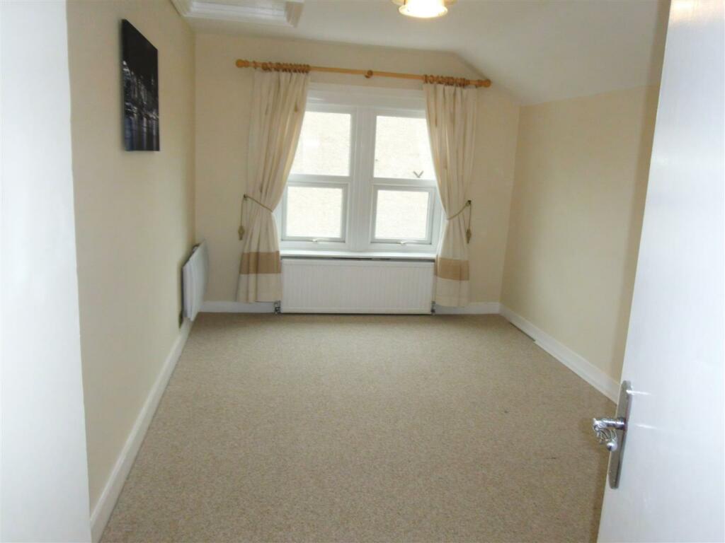 Lower bed new 1.JPG