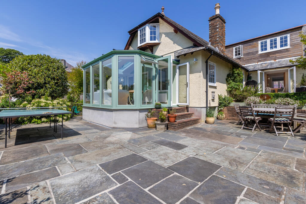 A08 - Higher Orchard 7 Court Road Newton Ferrers -