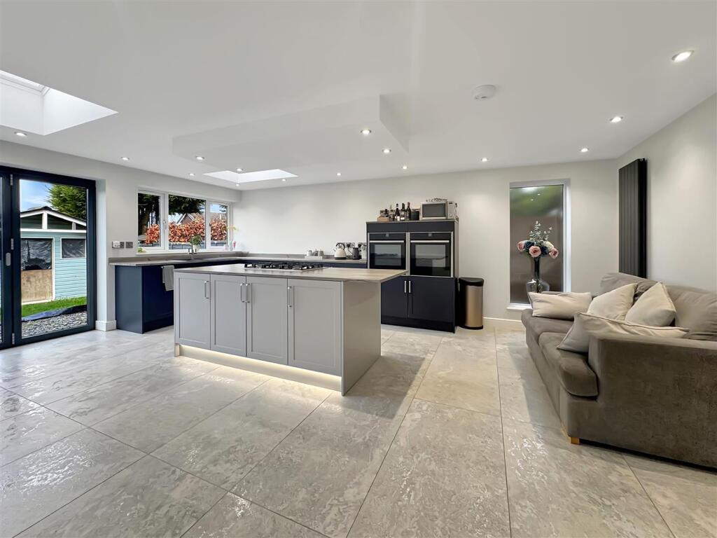 Living Kitchen