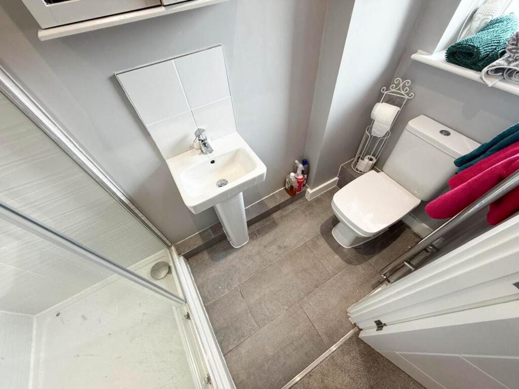 Ensuite Shower Room