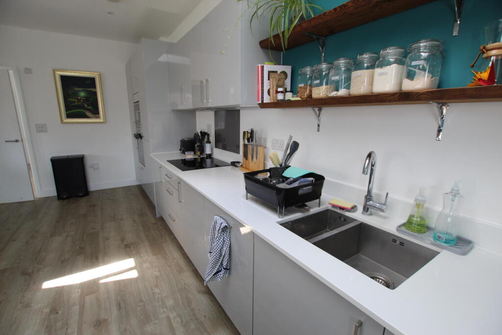 Kitchen alt