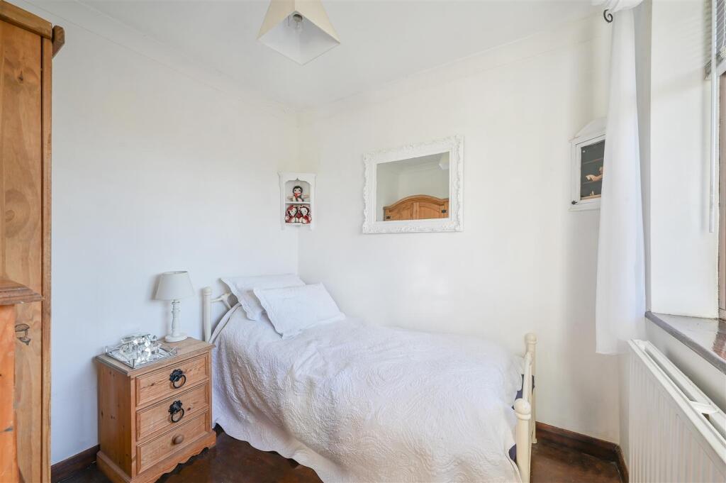 LONGDOWN LANE,  (22).jpg