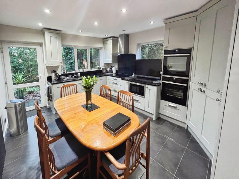 Kitchen Breakfast Room