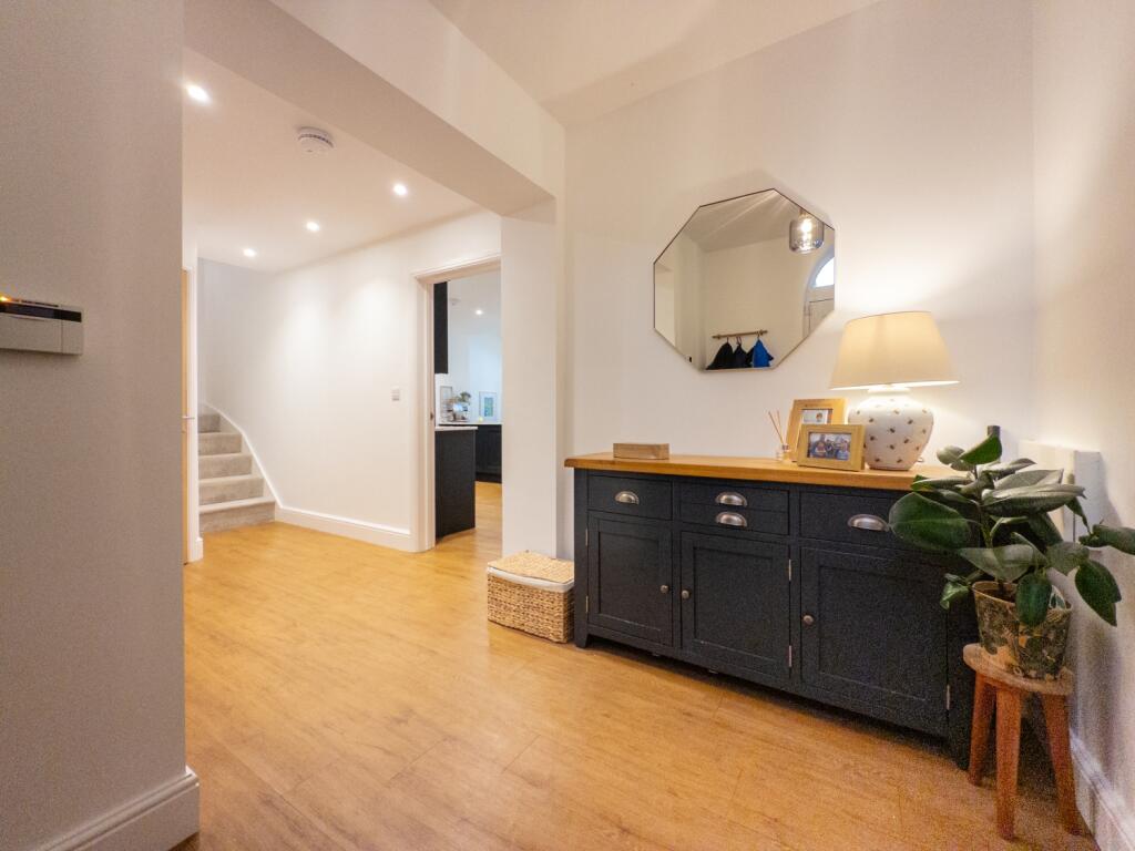 20251114092000 - 2025-11-14_11-35-59 - 101 rosehil