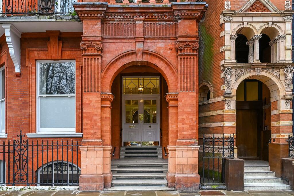 Flat FGH, 54 56 Cadogan Square (2).jpg
