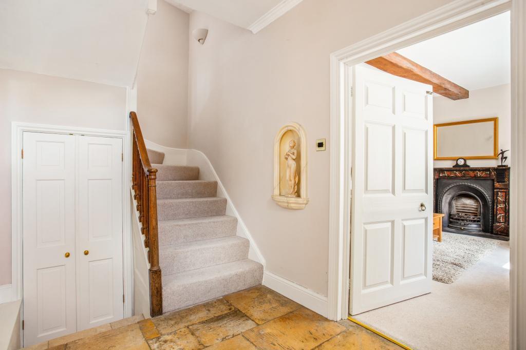 Stonehouse 303286 12 ENH.jpg