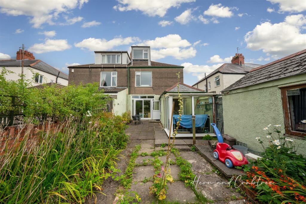 St Gowan Avenue, Heath, HernCrabtree (20).jpg