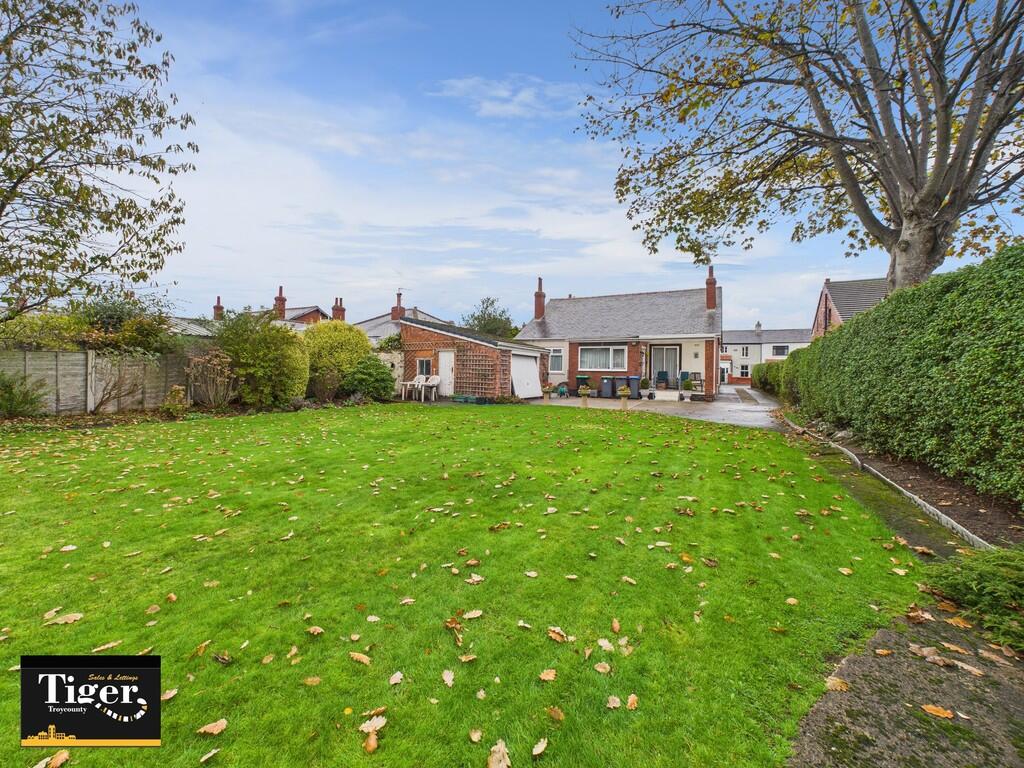 CAM02176G0-PR0745...