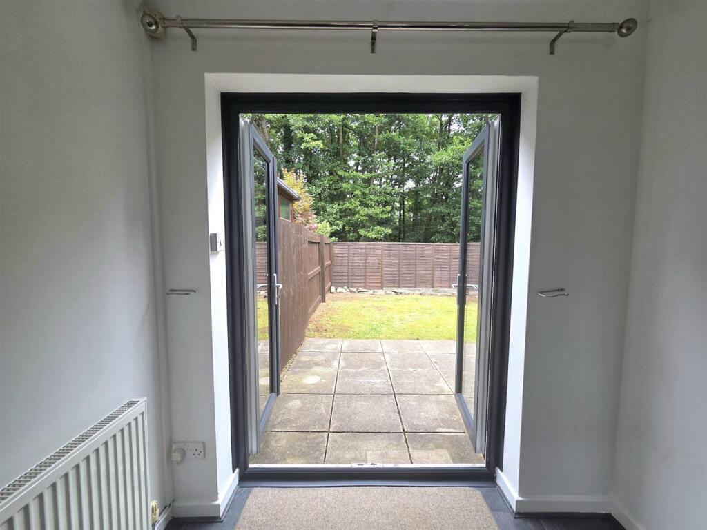 26 castel morgraig dining room...jpg