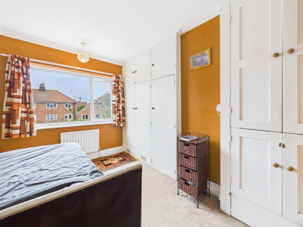 Bedroom: