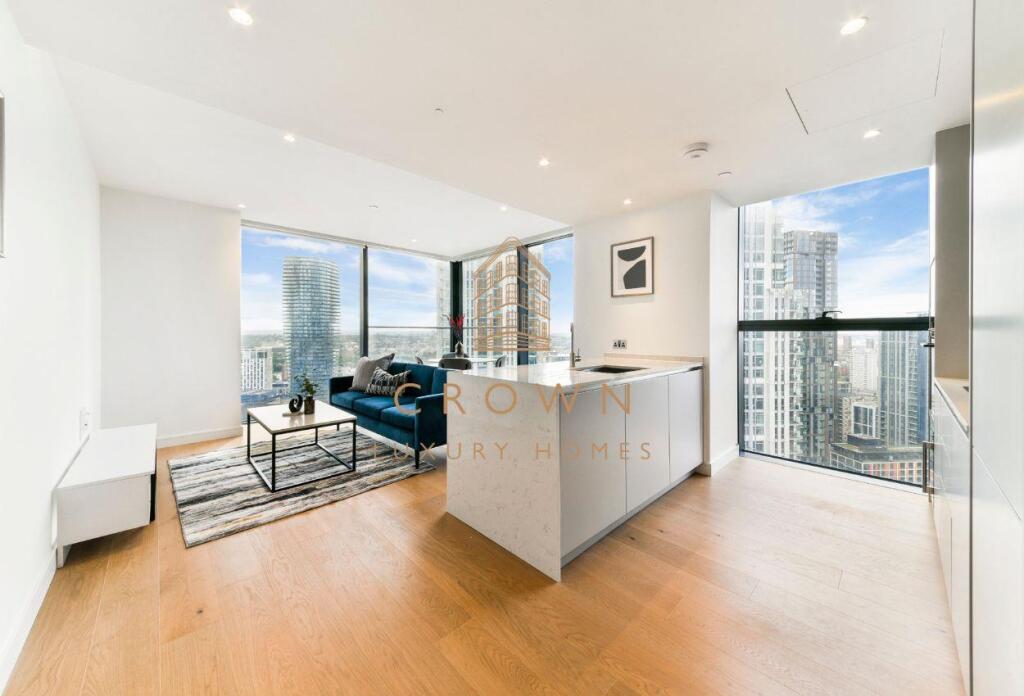 Hampton Tower, 104062.jpg