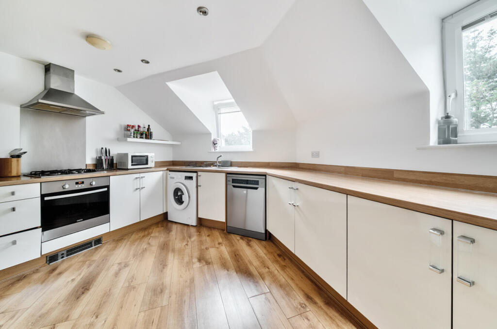 1328631-13-6880ba...