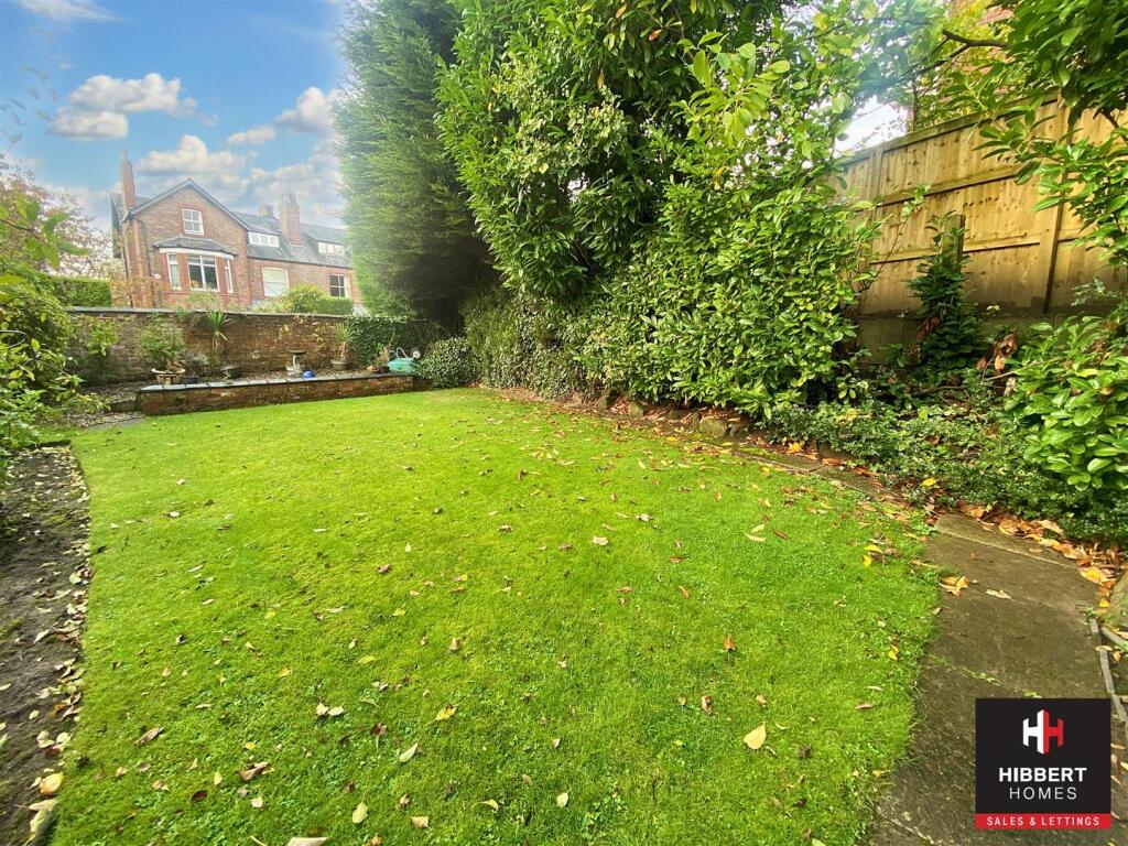 garden 1.1.jpg