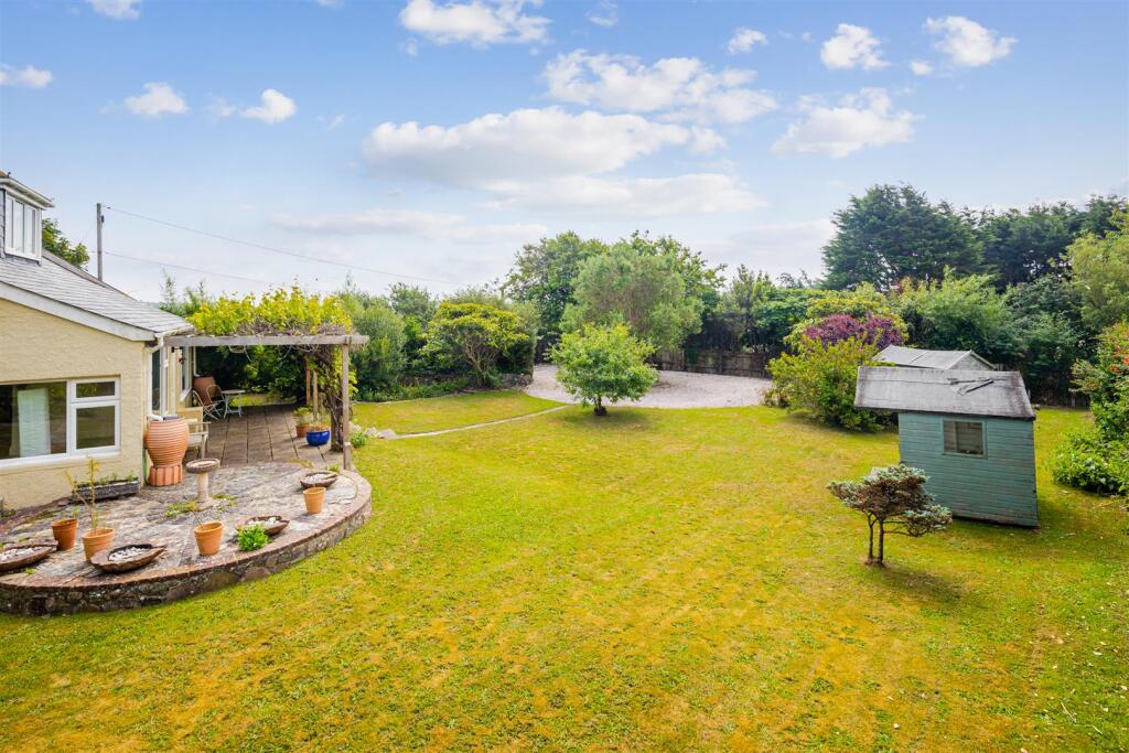 A10 - Cross Park Ringmore Kingsbridge - 250617.jpg