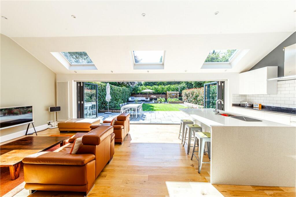 Kitchen/Family
