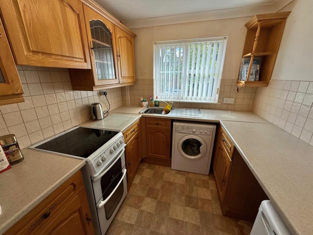 SR2 Kitchen.jpg