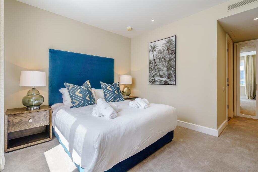 8471532-interior16.jpg