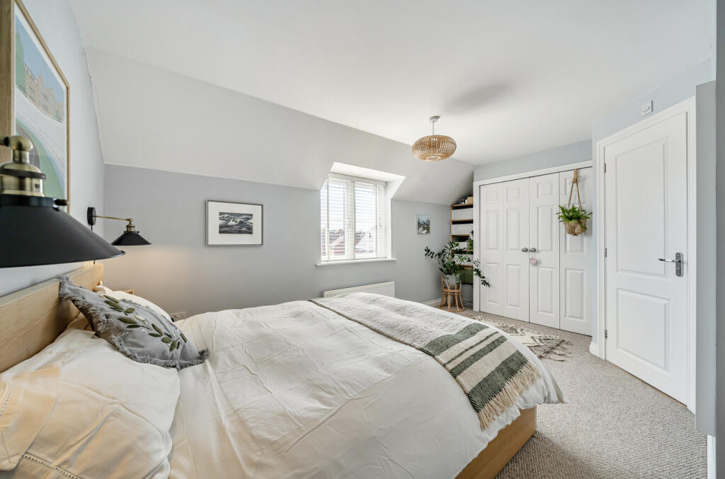 1319641-4-6868095...