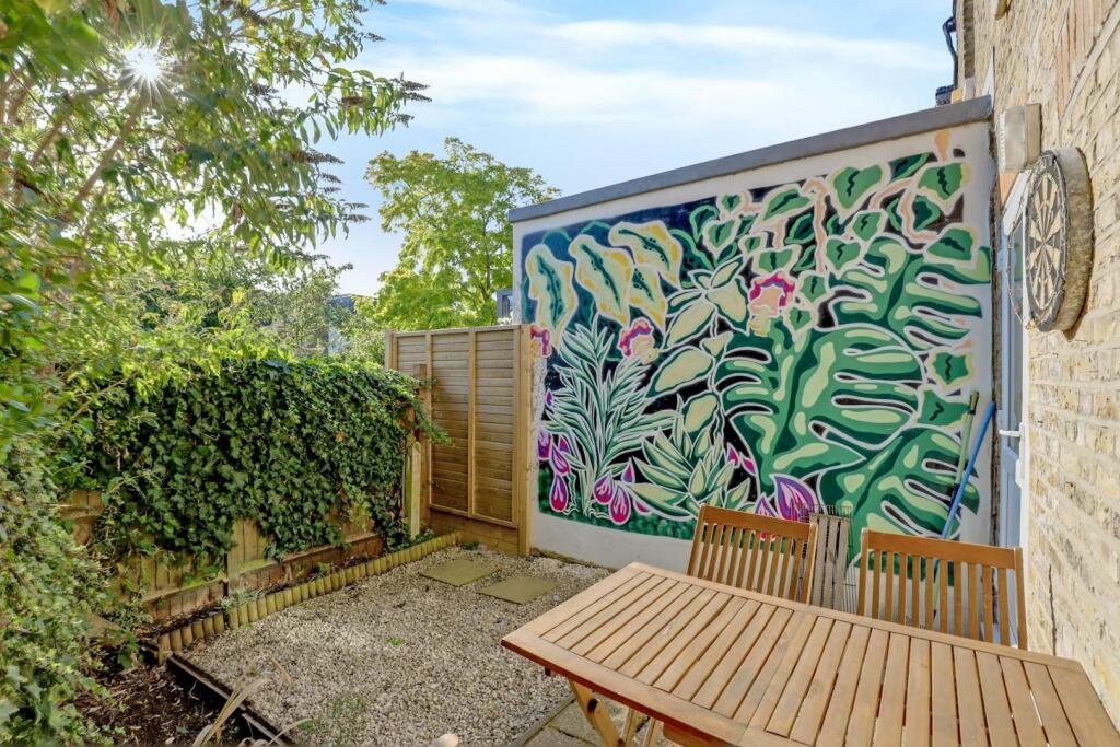 01-8d82JHPropWorld - 97a Venner Road - 39-medium.j