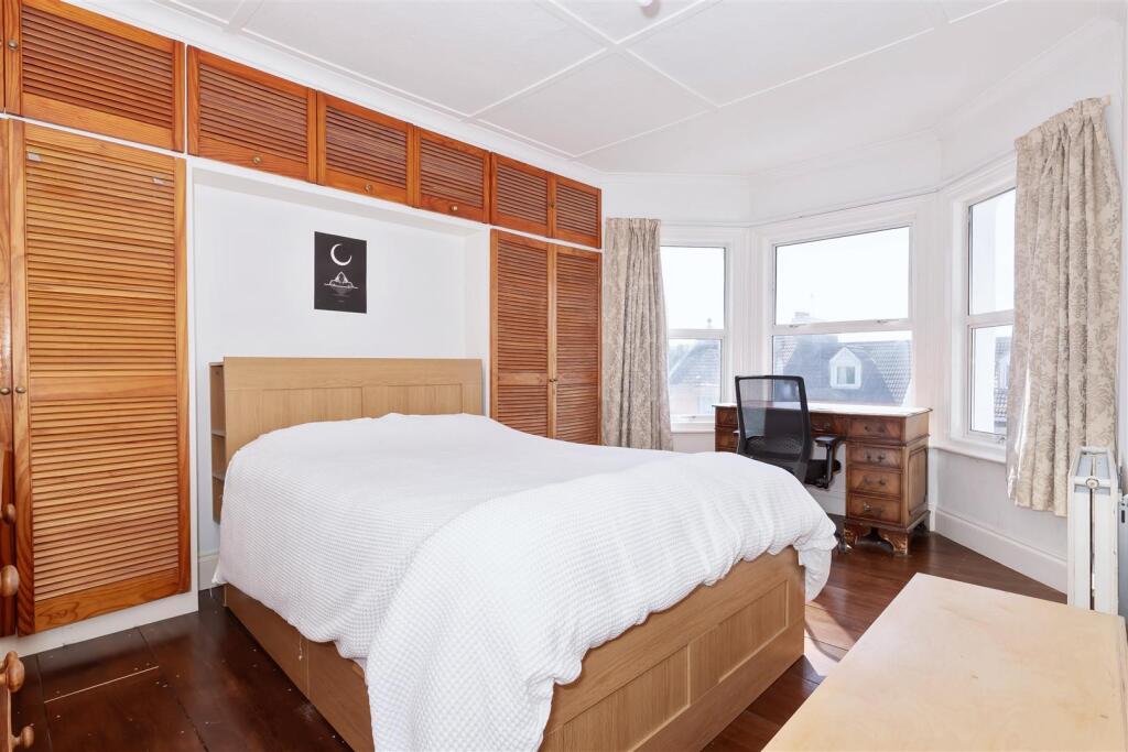 Ditchling Rise_1.jpg