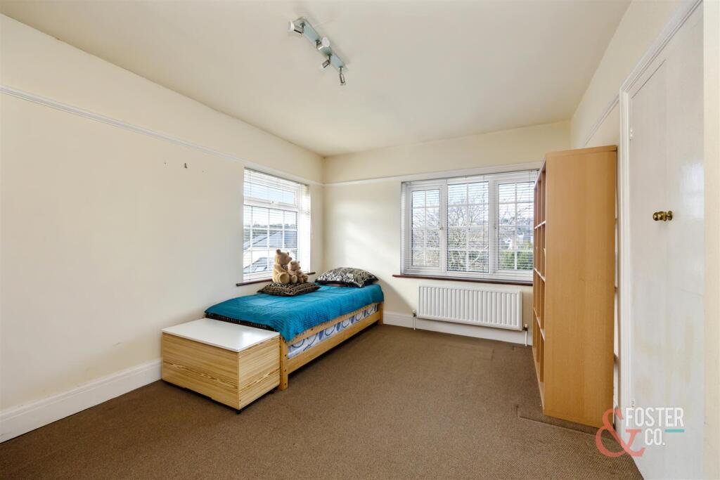 Old Mill Close, 33-001.jpg