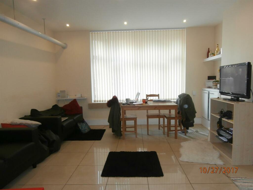 PA270428.JPG