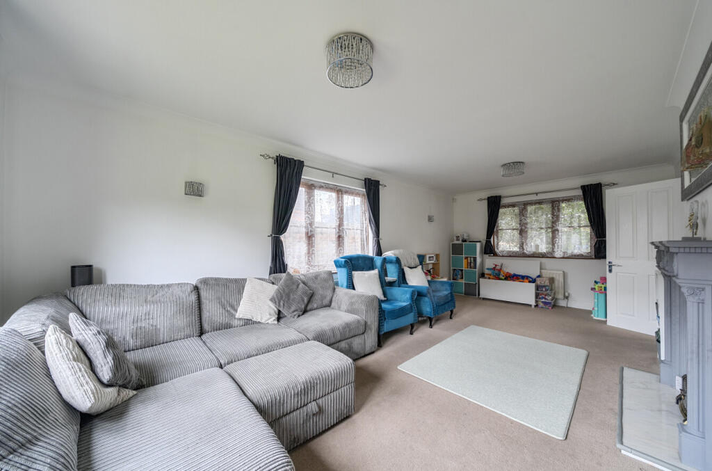 1373149-7-6904ae6...