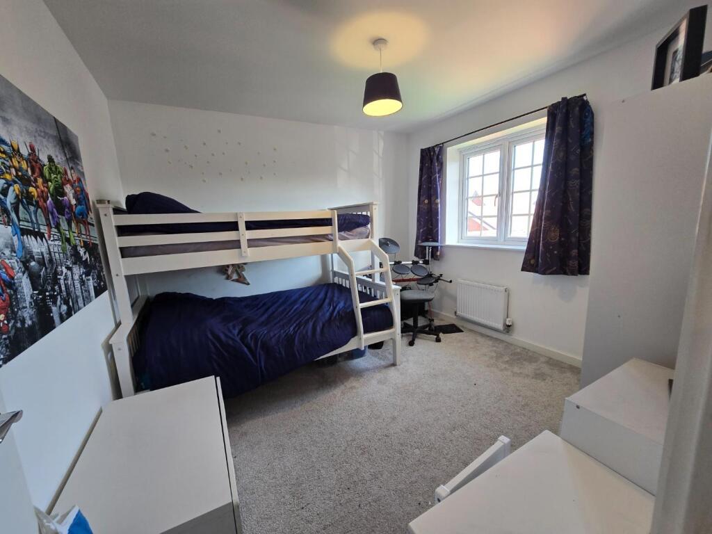 9 - bed 2.jpg