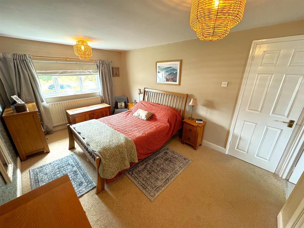 thumbnail_image5 (1).jpg