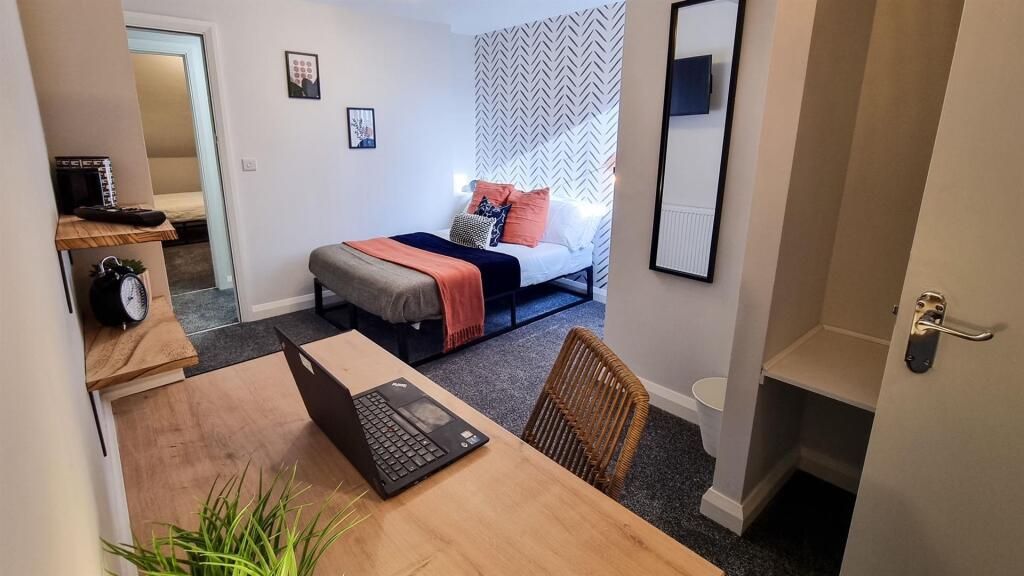 WhatsApp Image 2024-02-20 at 10.41.00.jpeg