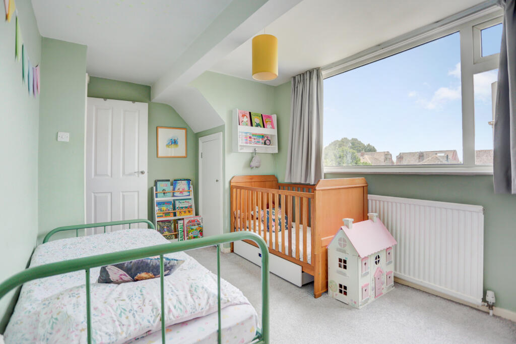 bedroom4