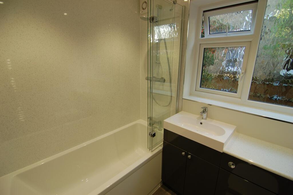 2 Buckingham Court (