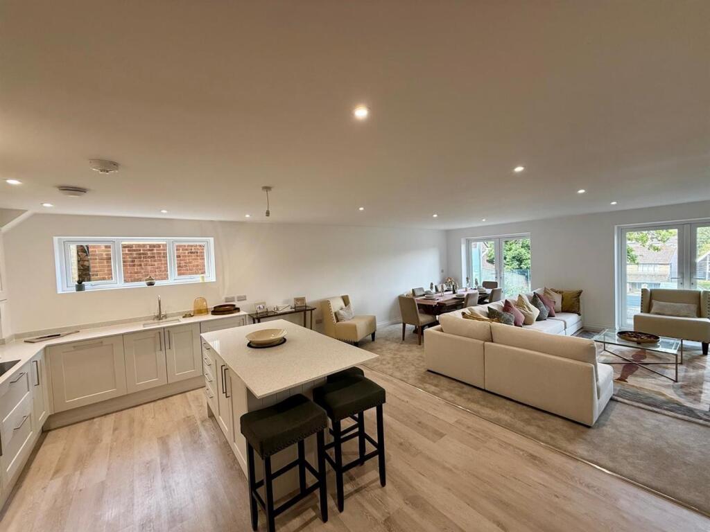 66 pr 26 open plan kitchen and lounge.jpg