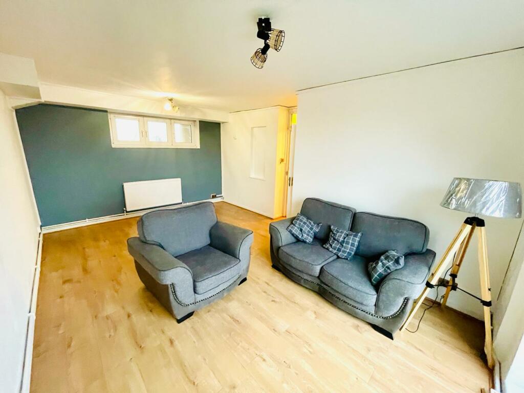 Spacious living room with balcony