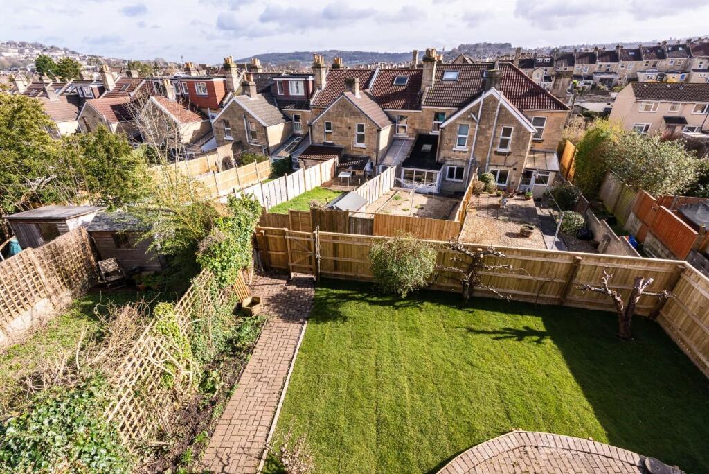 15 Ringwood Road, Ba